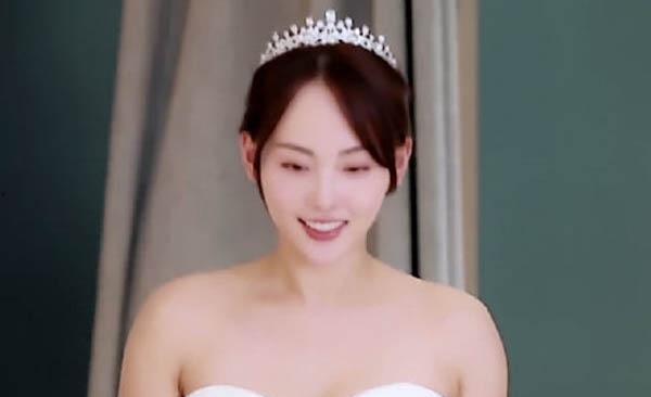 张嘉倪的老公最新爆料,揭秘明星夫妻的甜蜜日常与温馨瞬间